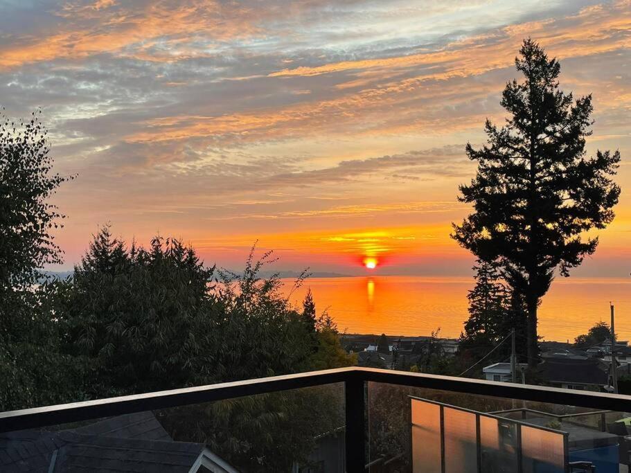 ויקטוריה Sunrise Escape - Close To The Beach! מראה חיצוני תמונה